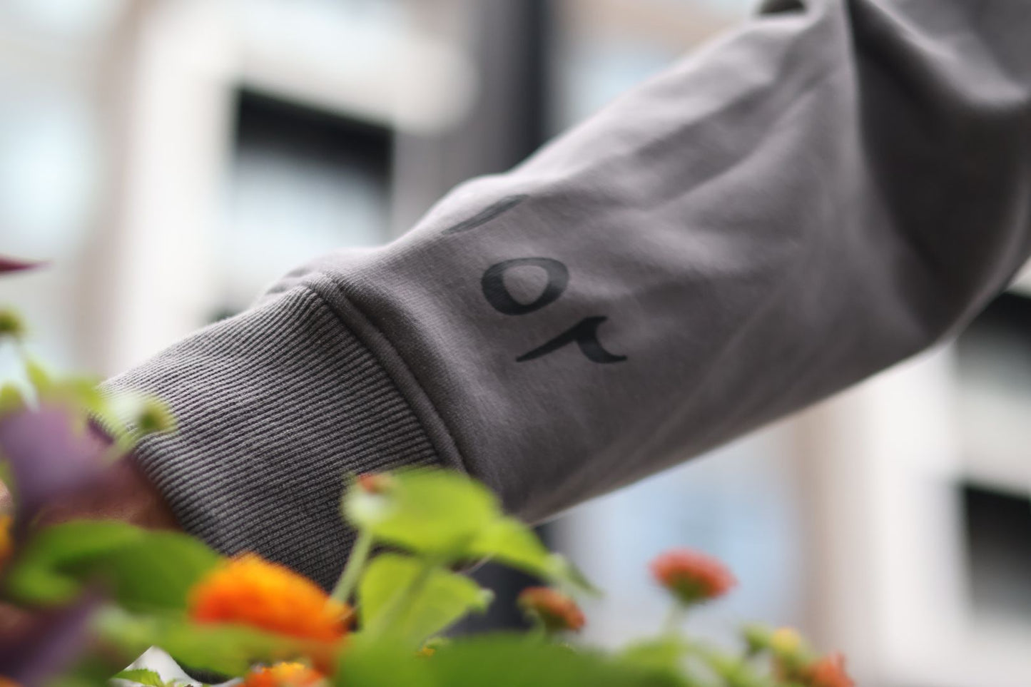 "Shukr" Hoodie Black/Dark Grey