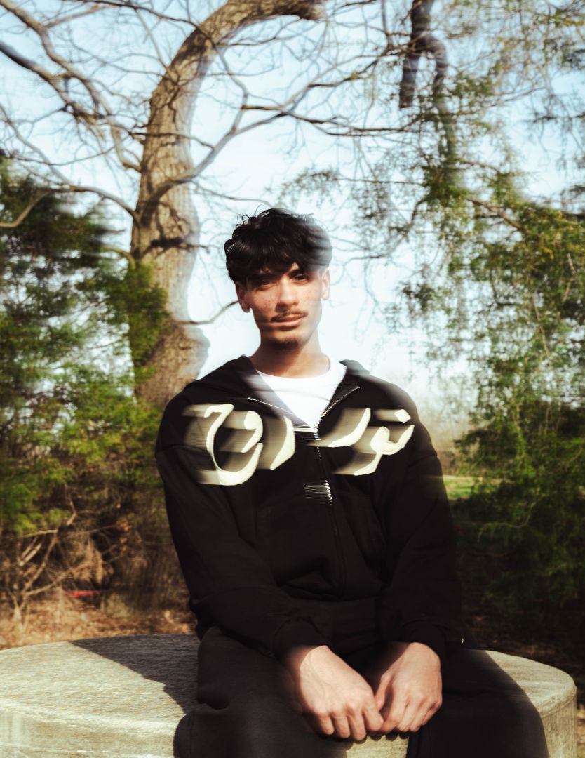 Nur Zip Up Black/Cream